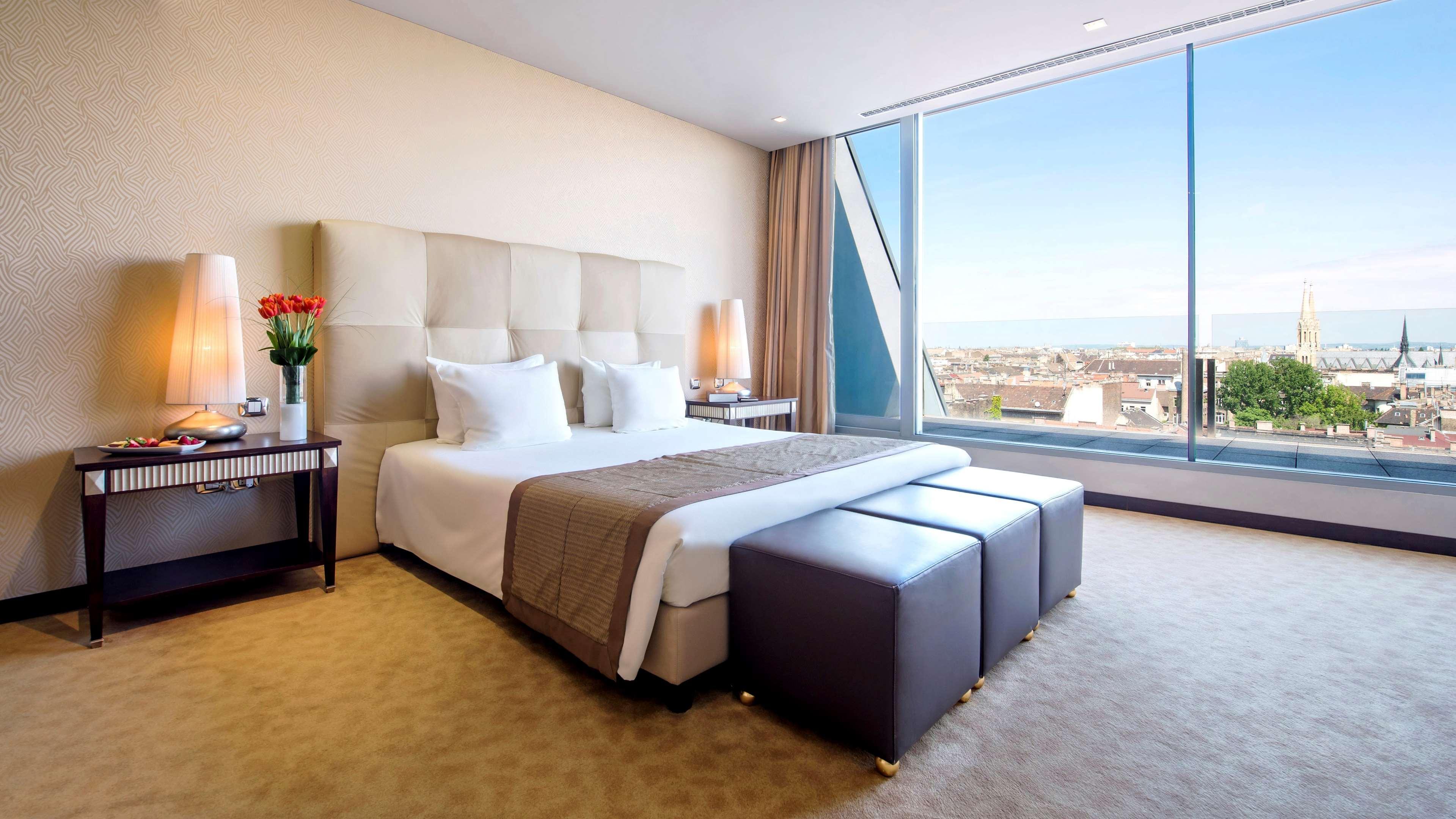 Anantara New York Palace Budapest - A Leading Hotel Of The World Esterno foto A room at the InterContinental Wien