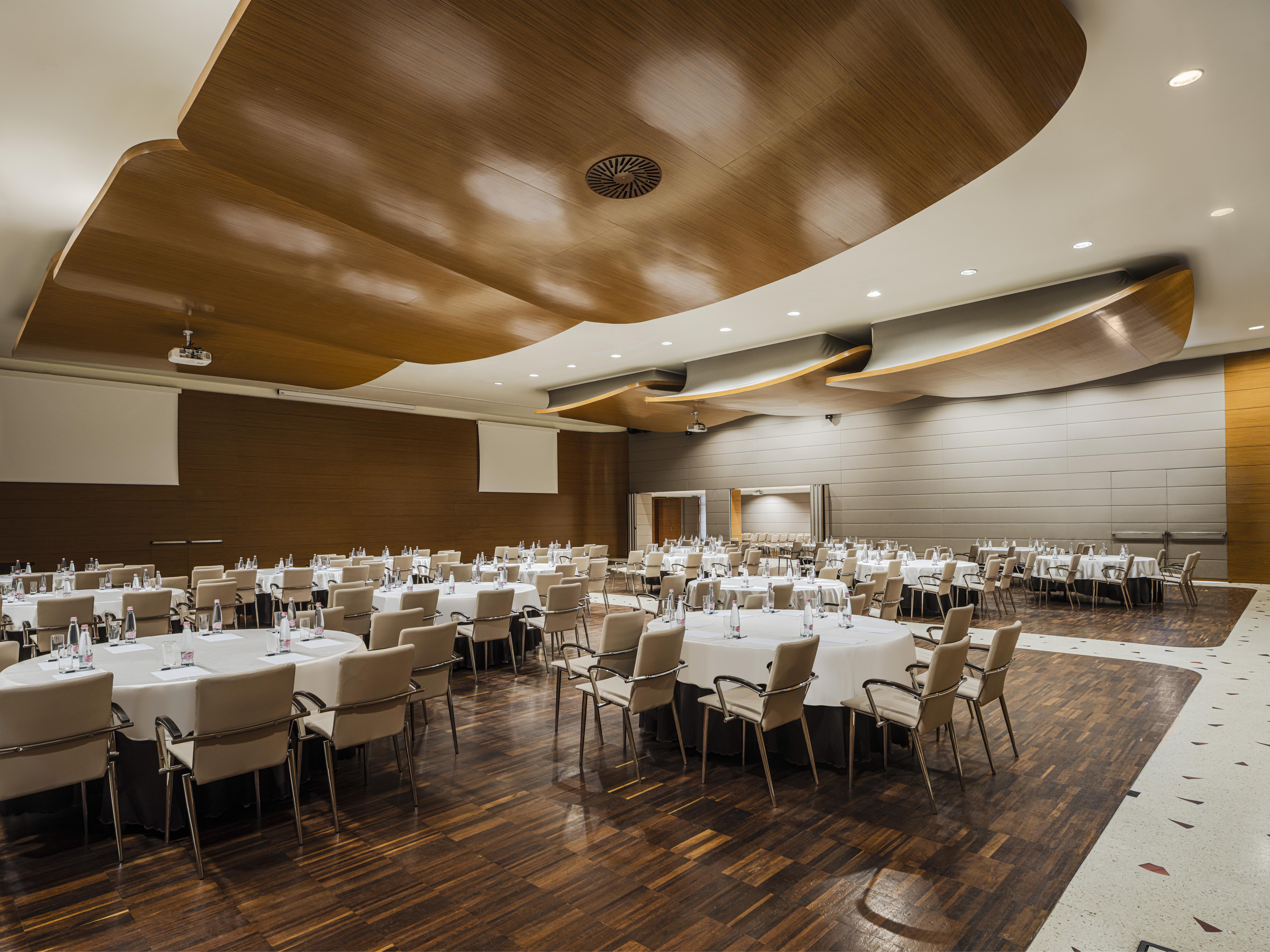 Anantara New York Palace Budapest - A Leading Hotel Of The World Esterno foto The ballroom