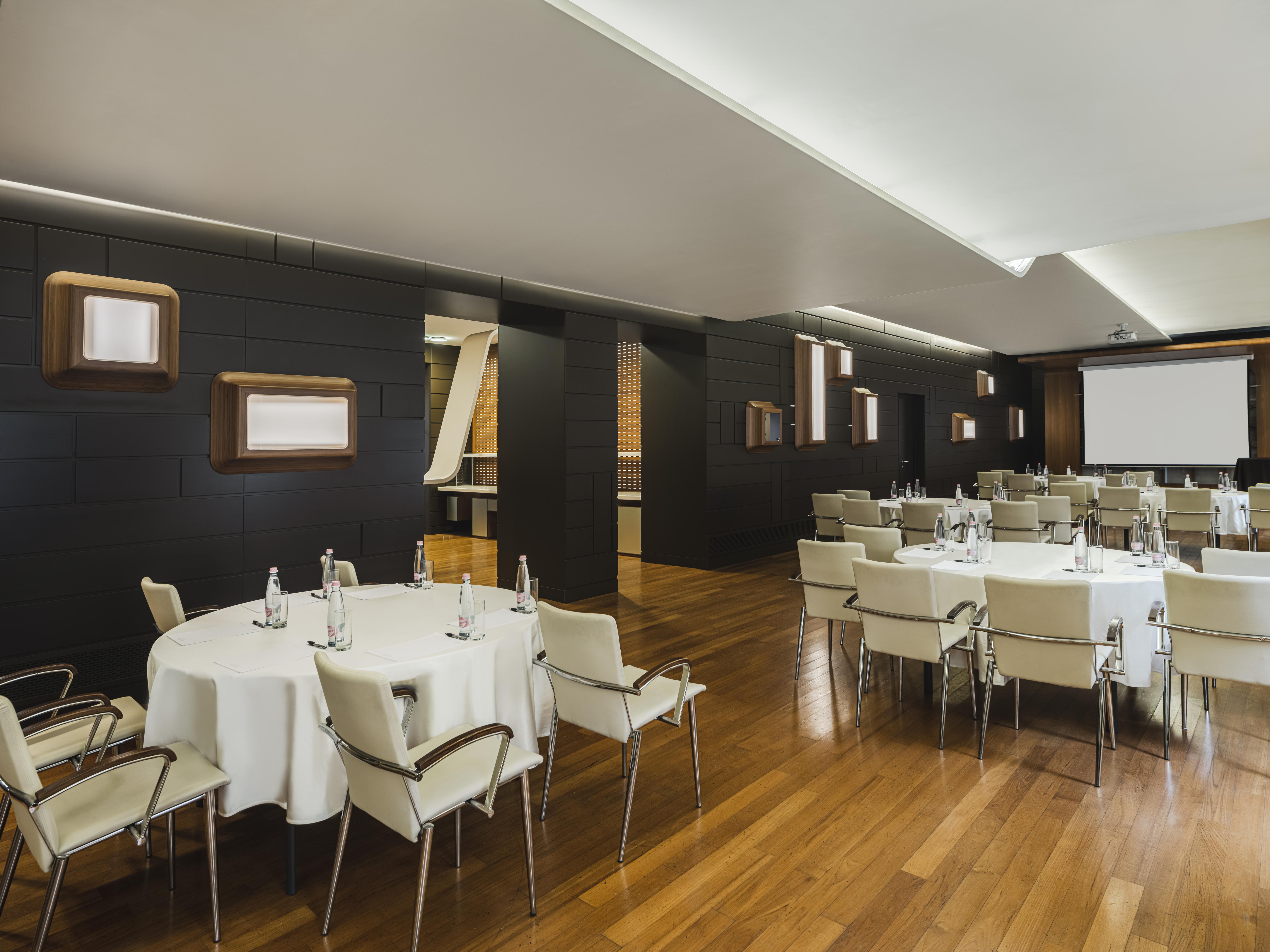 Anantara New York Palace Budapest - A Leading Hotel Of The World Esterno foto The meeting room